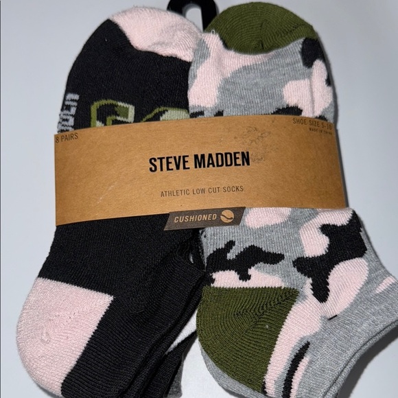 New Steve Madden Athletic Socks Black and Green - Picture 2 of 10